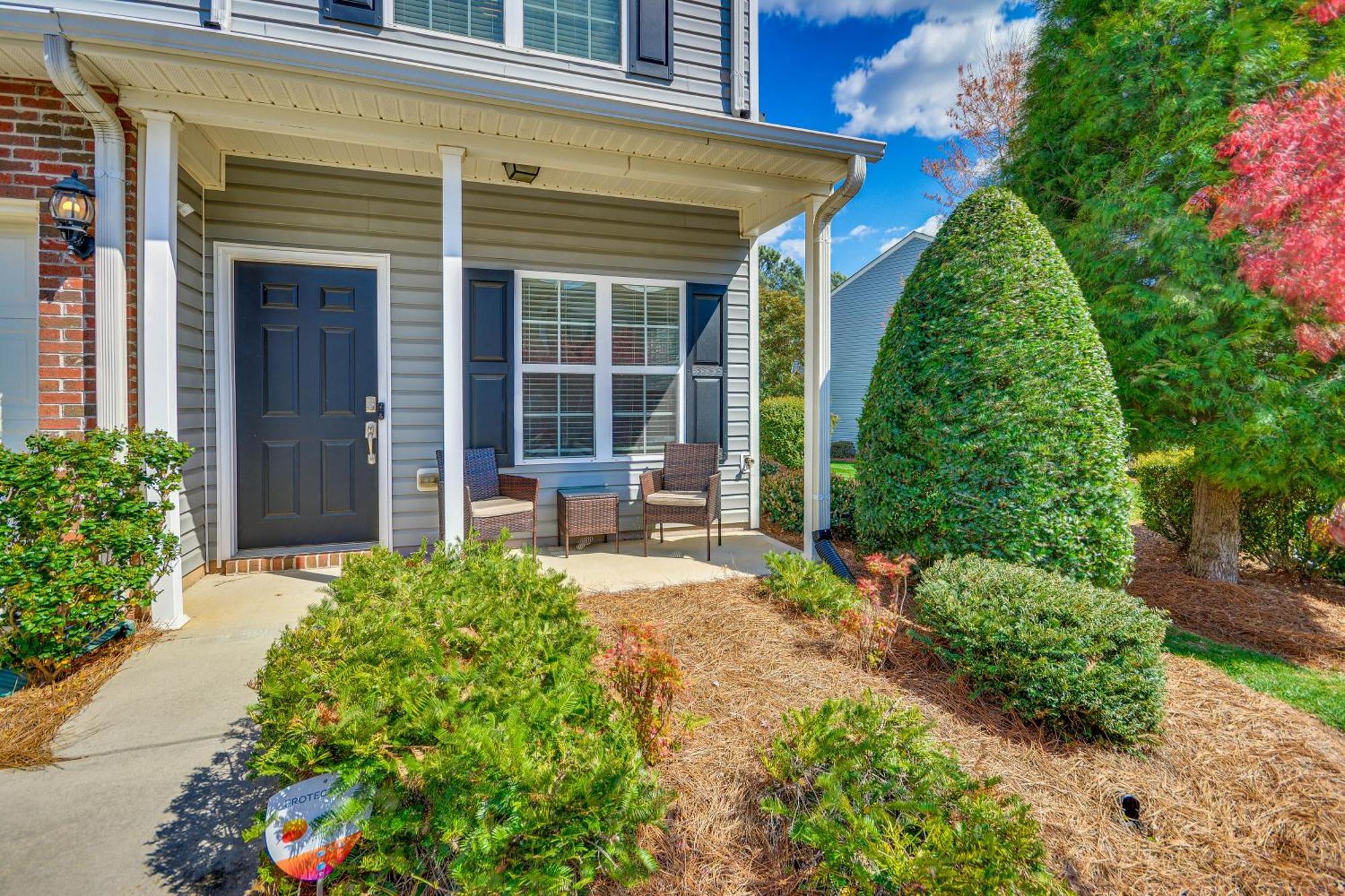 Cozy Greensboro Townhome With Community Pool And Grill Buitenkant foto